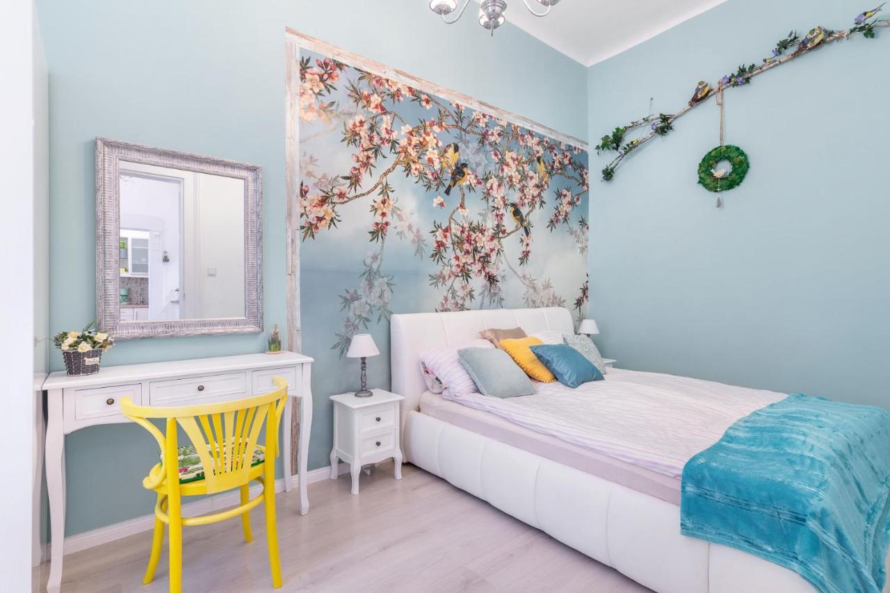 Green Apartment Budapest Bagian luar foto