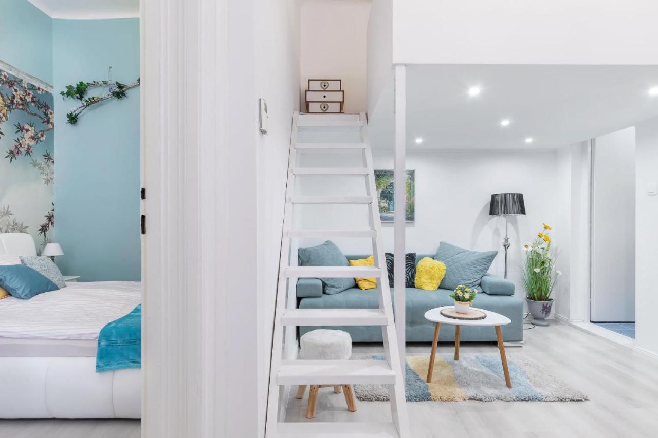 Green Apartment Budapest Bagian luar foto