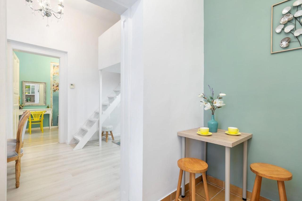 Green Apartment Budapest Bagian luar foto