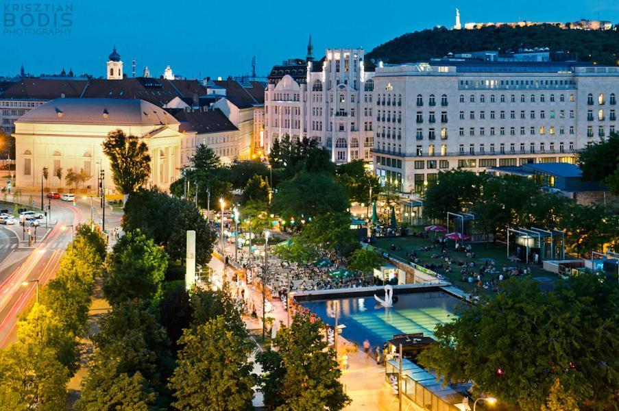 Green Apartment Budapest Bagian luar foto