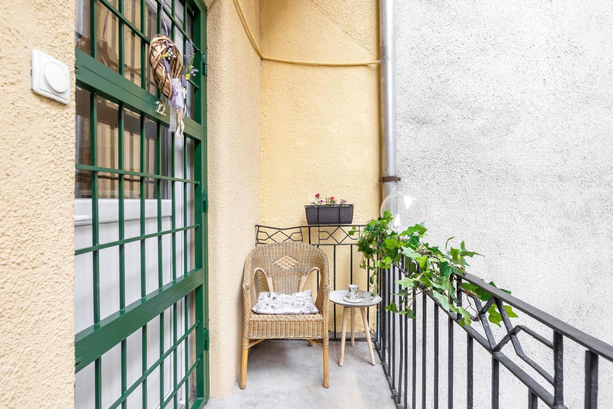 Green Apartment Budapest Bagian luar foto