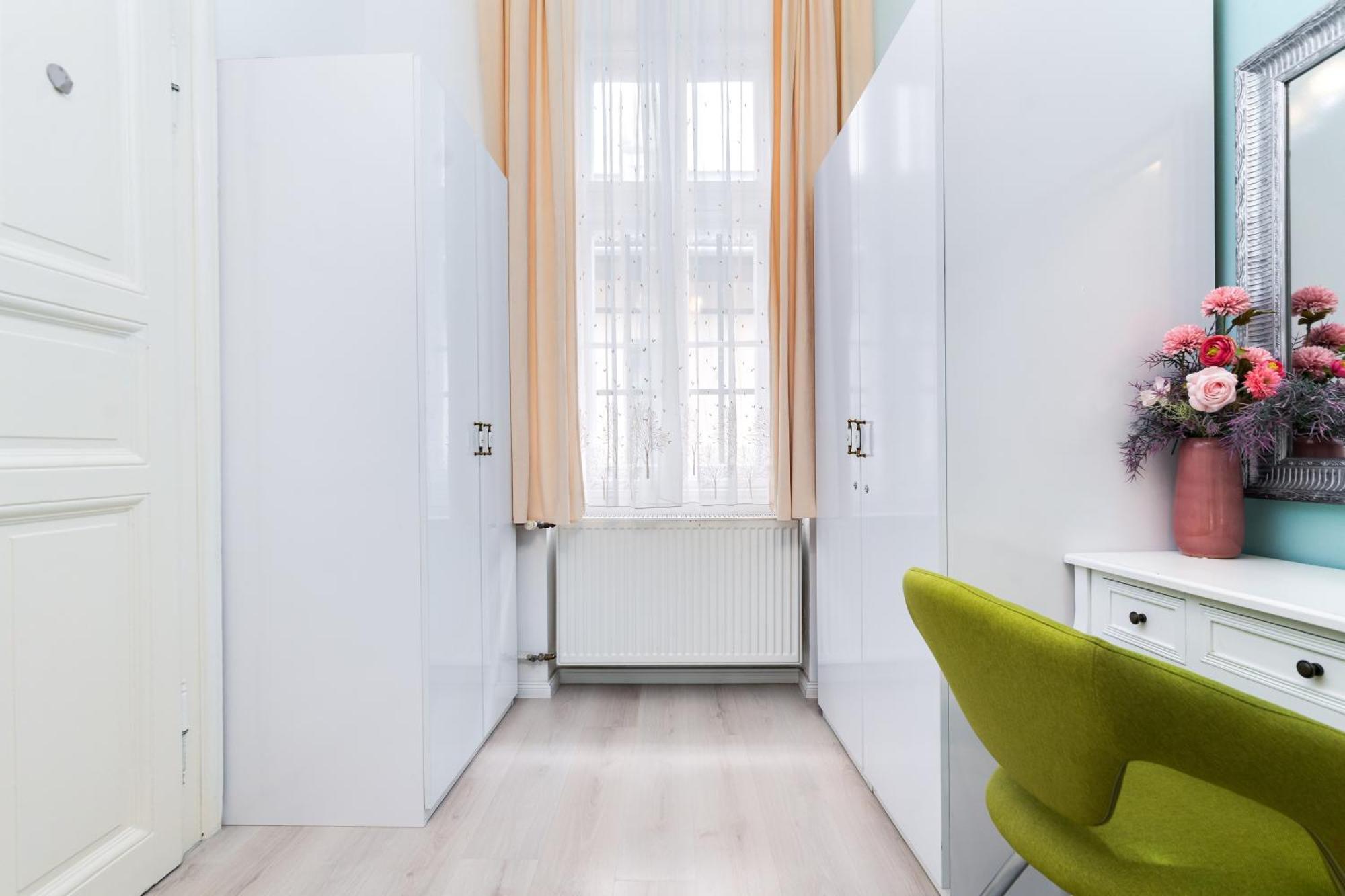 Green Apartment Budapest Bagian luar foto